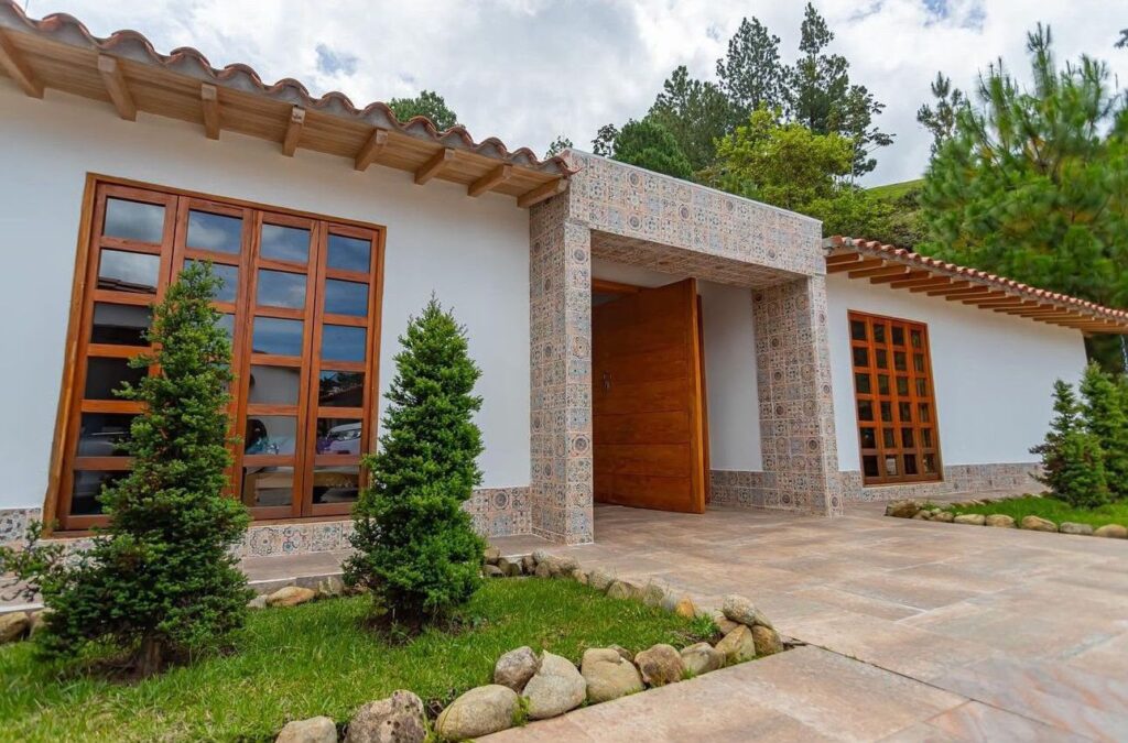 Finca en venta en la ceja